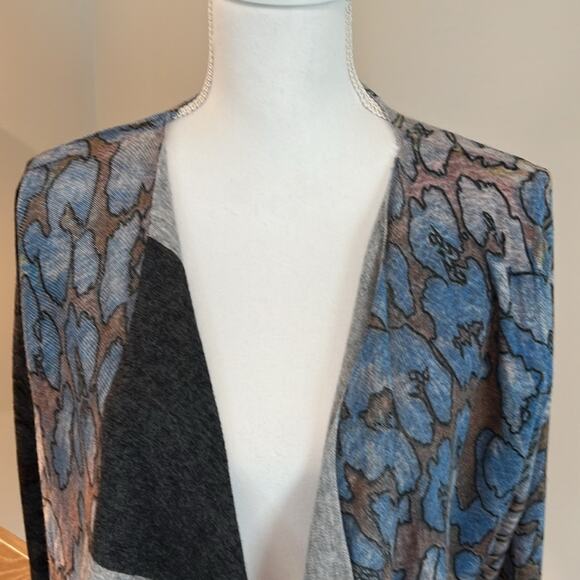 $165 Alberto Makali Cardigan ART
Wool Blend Open Front Long Sleeve Sweater LARGE - Picture 2 of 14